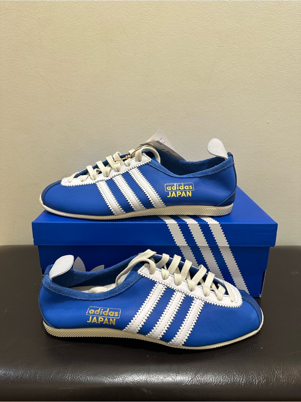 NIB Womens Adidas Originals Country Japan Sneakers JS3773 Bright Royal / Cloud W - Picture 4 of 8